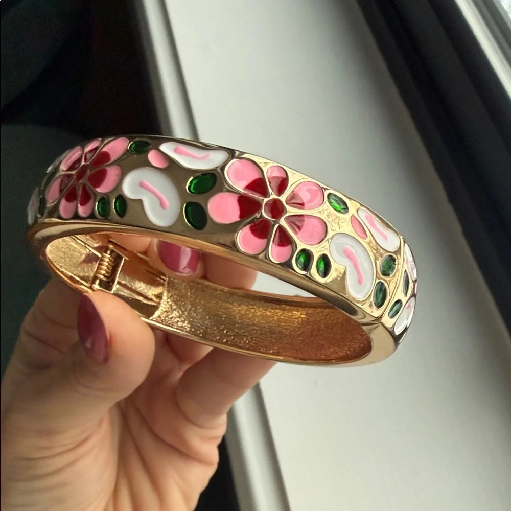 Chic Floral Enamel Bracelet with Pink and Green Accents - Picture 5 of 14